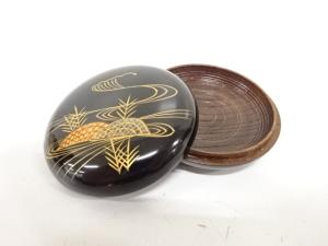 螺鈿漆塗り蒔絵　香合